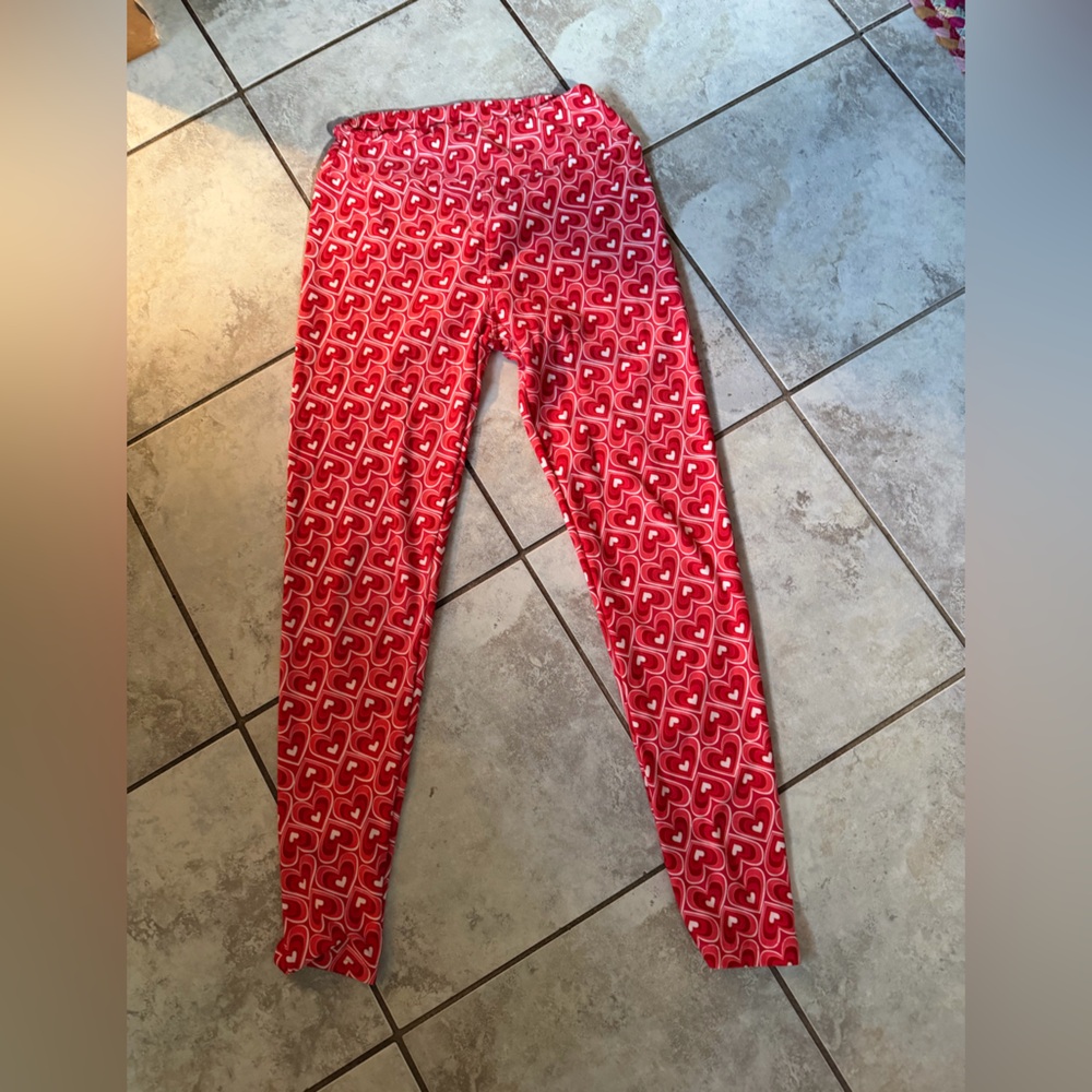 LuLaRoe Red Heart Pattern Leggings
